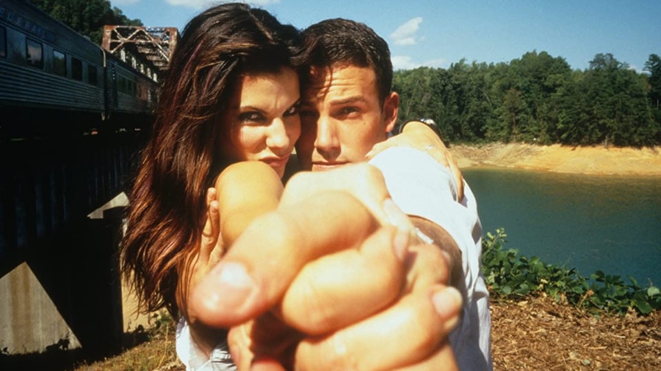 Sandra Bullock a Ben Affleck v komedii Živelná pohroma.